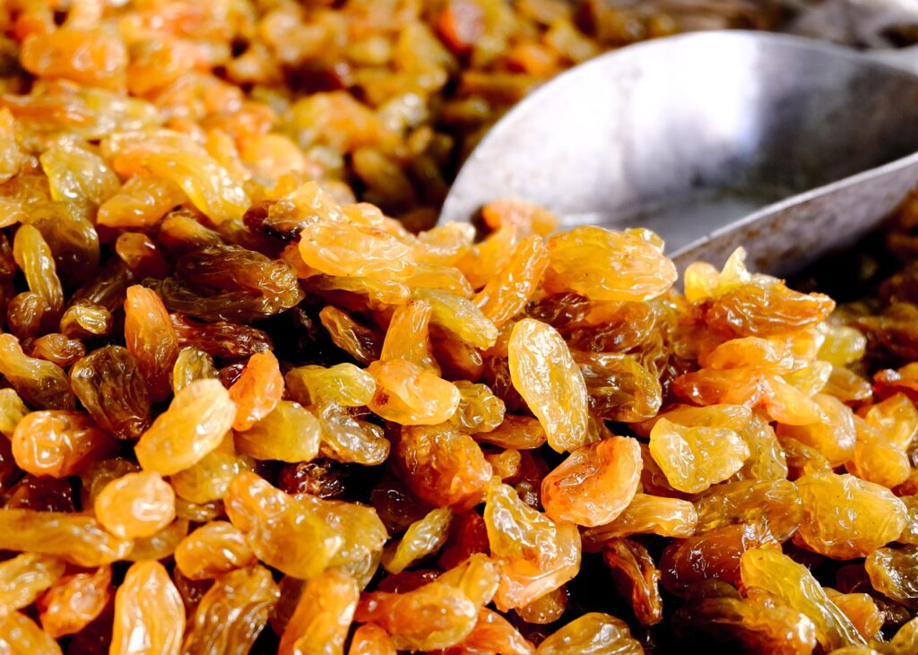 health benefits of raisins